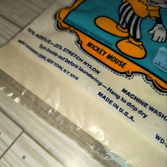 Wonderful World Of Disney Cuddly Soft Bootie Sox Mickey Vintage 6-18 Months - Picture 2 of 7